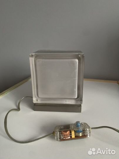 Светильник настольный с регулированием яркости