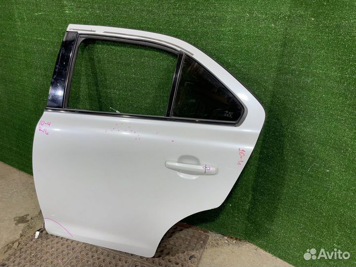Дверь suzuki kizashi RF91S L R 2 009 Зад Лево