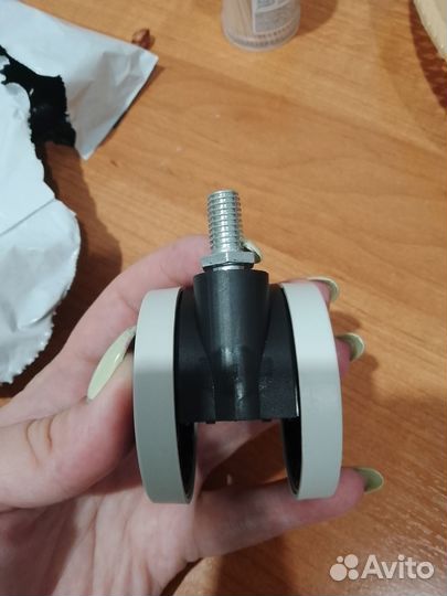 Колеса для офисного кресла