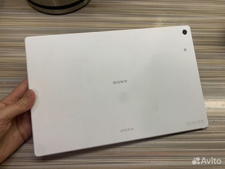 Sony Xperia Z2 Tablet SGP521 (не заряжается)