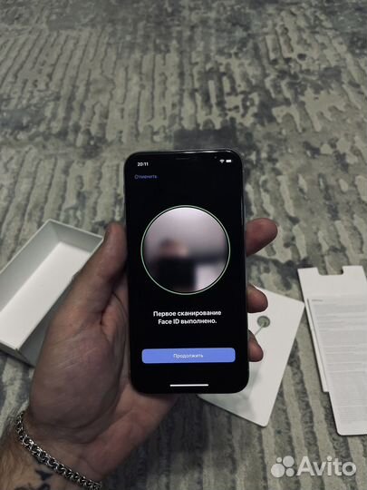 Телефон iPhone X 64Gb White