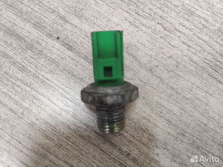 Датчик давления масла Ford Focus 1 1.8 tdci