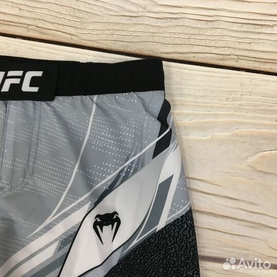 Шорты для единоборств Venum UFC