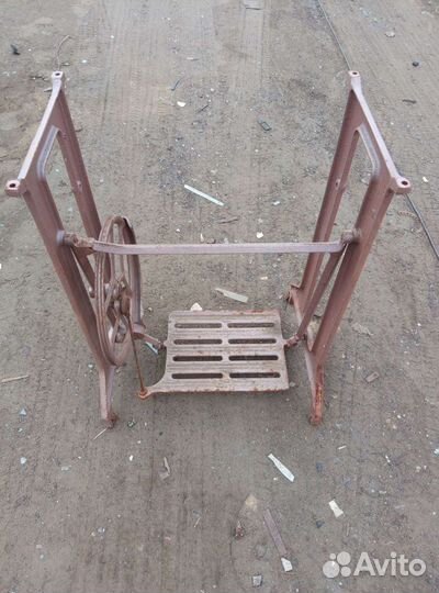 Станина от швейной машинки