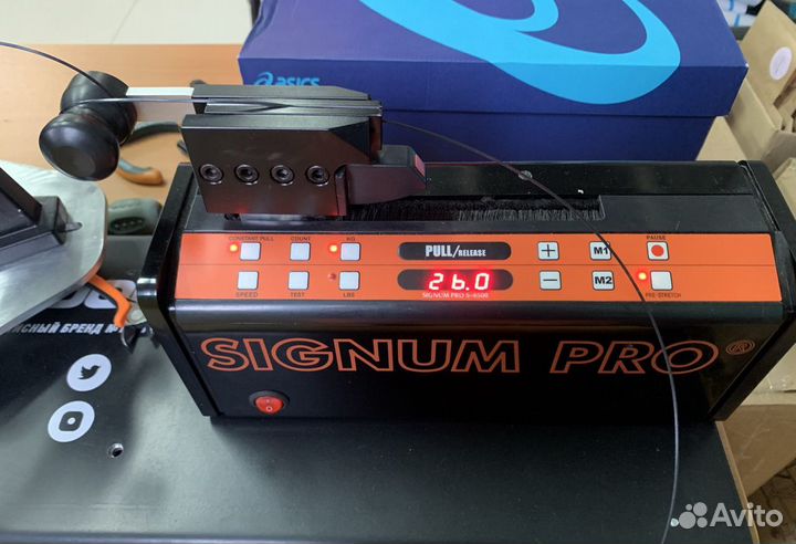 Перетяжка ракеток электронный станок