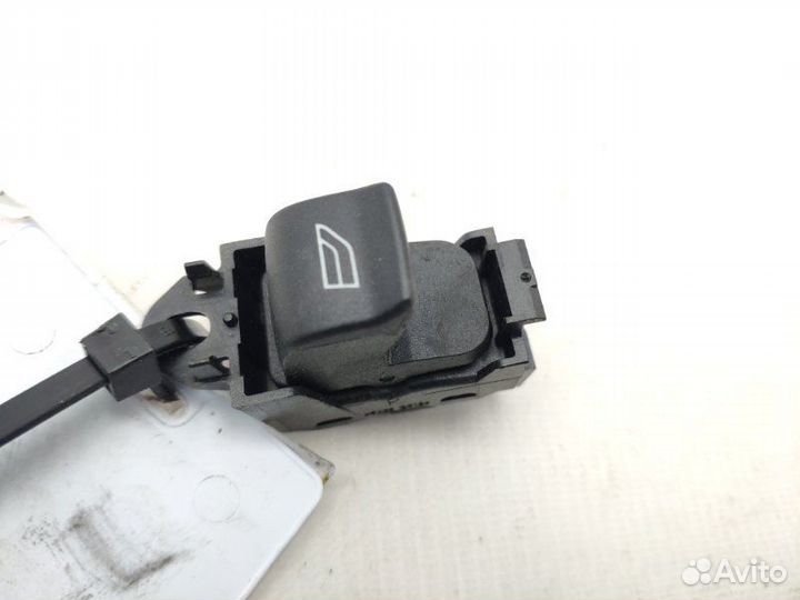 Кнопка стеклоподъемника передняя правая Volvo S80