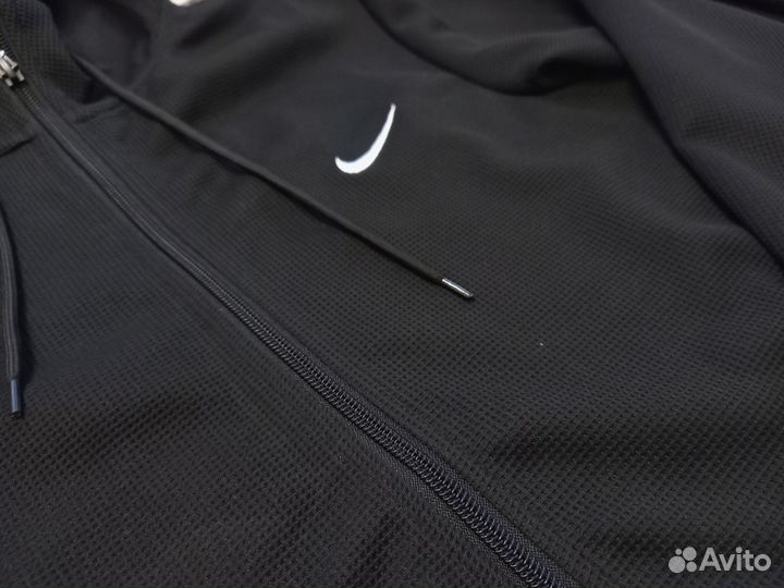 Спортивные костюмы Nike