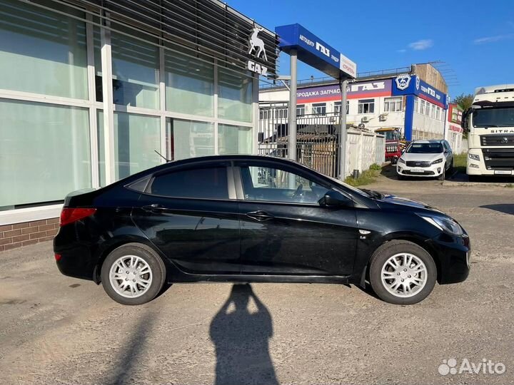 Hyundai Solaris 1.6 AT, 2013, 194 854 км