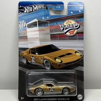 Hot wheels 1971 lamborghini miura sv