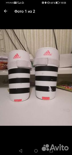 Футбольные щитки адидас