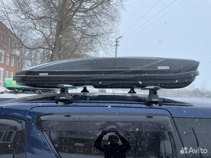 Автобокс Voyage X - черный тиснение с уф