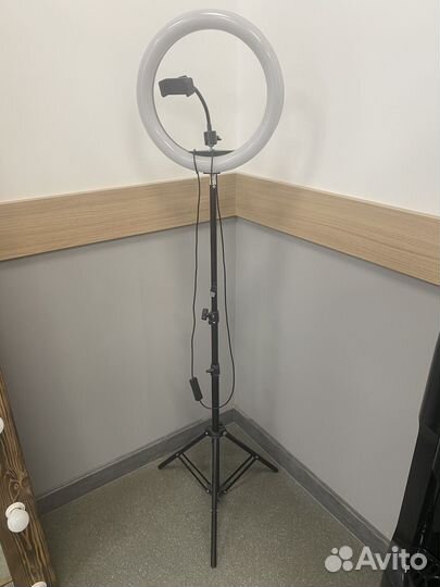 Кольцевая лампа