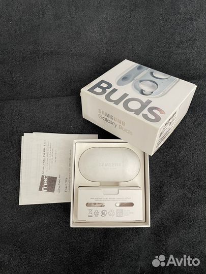 Беспроводные наушники samsung