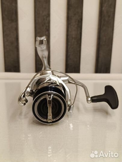 Катушка Shimano 23 Stradic C3000XG, оригинал