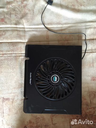 Подставка для охлаждения ноутбука cooler master