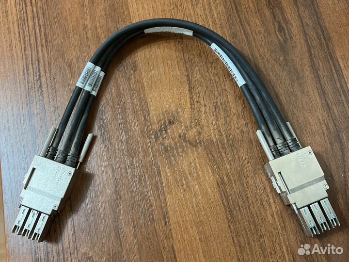 Кабель Cisco stack-T1-50CM (800-40403-01) REV A0