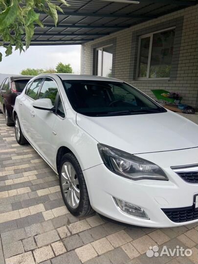 Opel Astra 1.6 AT, 2010, 169 000 км