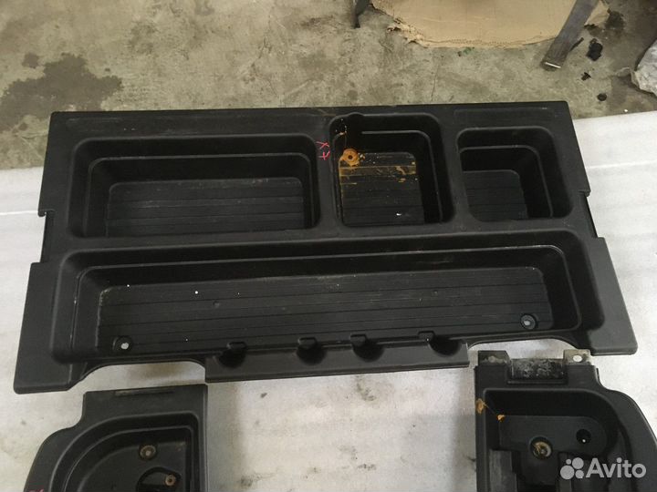 Ящик инструментальный в багажник