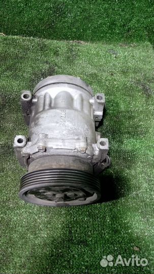 Компрессор кондиционера Renault Logan