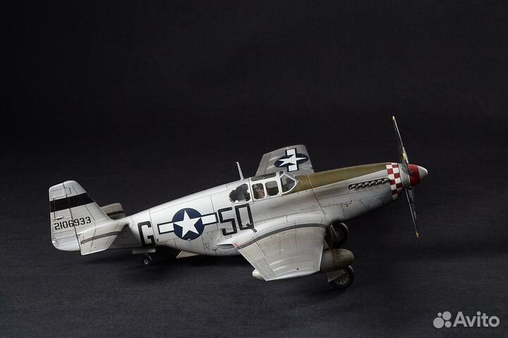 Модель истребителя P-51B Mustang