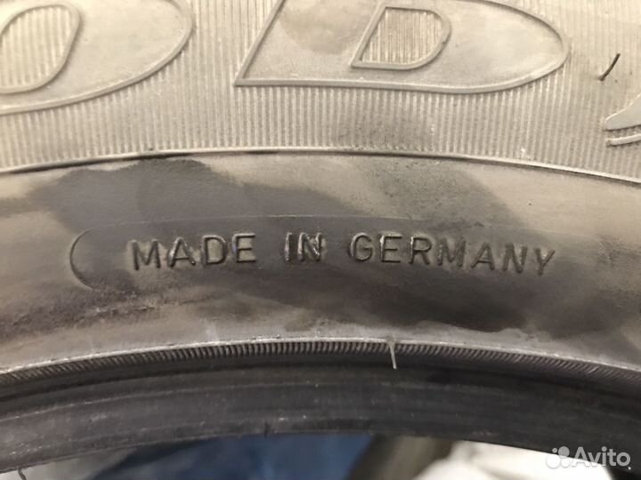 Goodyear Eagle F1 A/S-C 285/45 R19