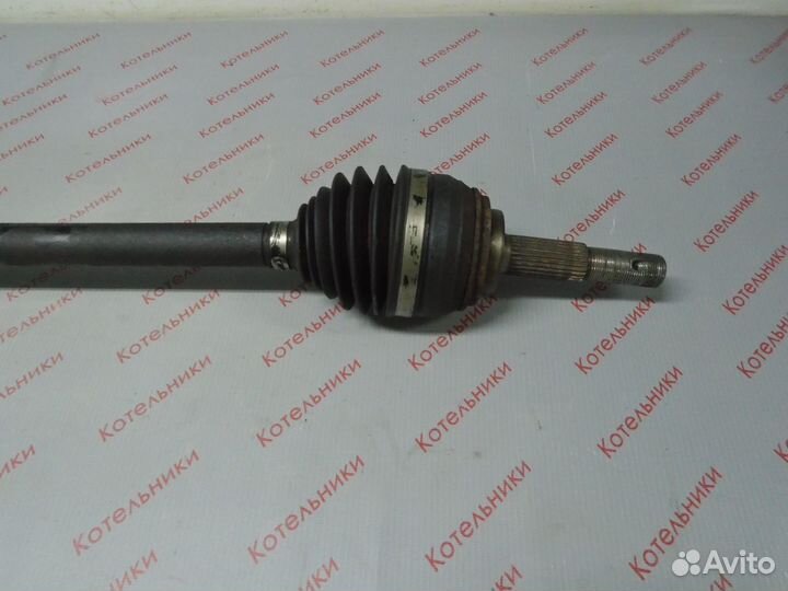 Nissan 39100-BN815 Вал приводной правый