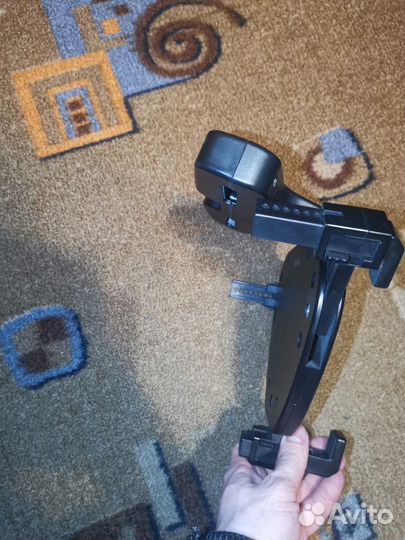 Крепление для планшета в авто Monoprice 105716