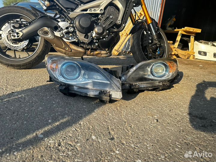 Фара Mazda 3 BL ксенон адаптив