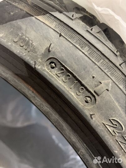 Maxtrek Trek M900 225/40 R18