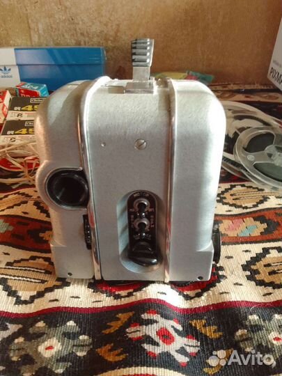 Кинопроектор 