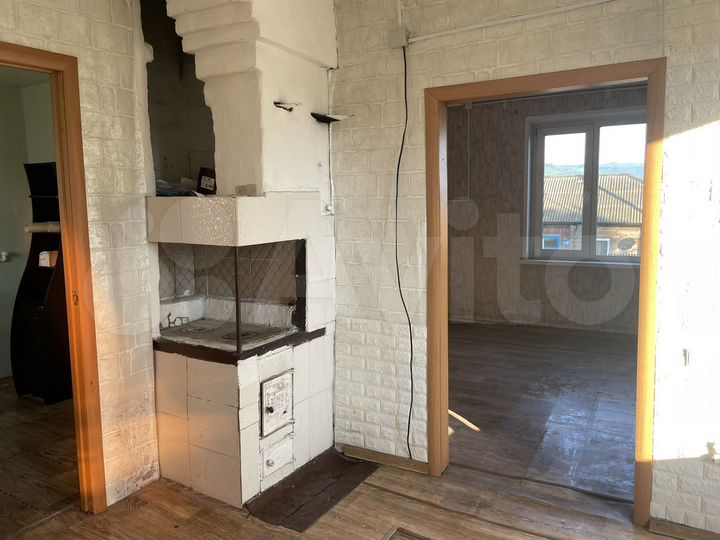 2-к. квартира, 40 м², 1/1 эт.