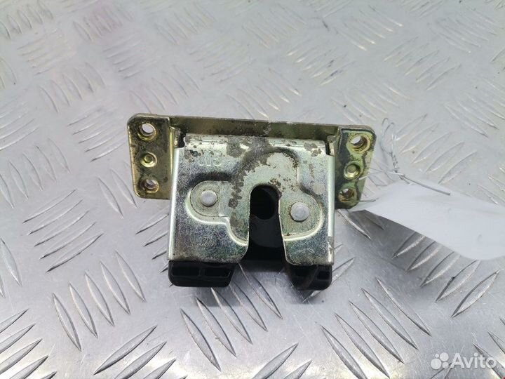 Замок крышки багажника для Opel Zafira A 90563999