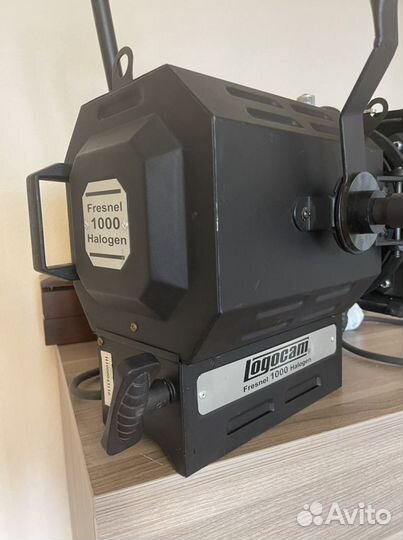 Видеосвет Logocam Fresnel 1000 Halogen 1 шт