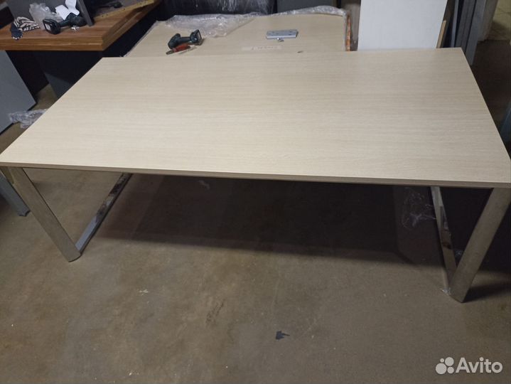 Стол офисный для переговоров