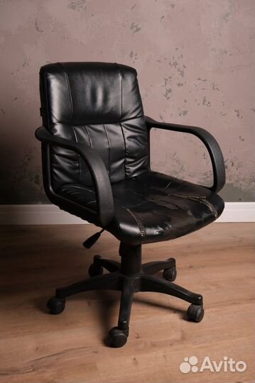 Компьютерное кресло