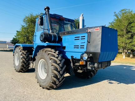 Трактор синий хтз Т150 в отличном состоянии - фотография № 3