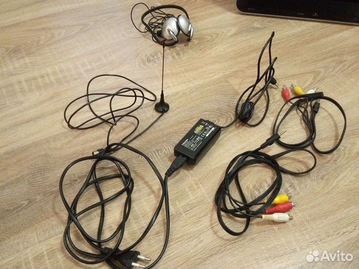 Портативный телевизор Toshiba