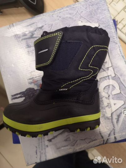 Продается детская обувь