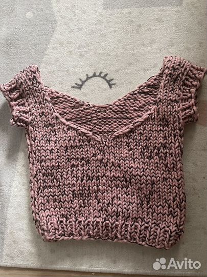 Жилет вязаный