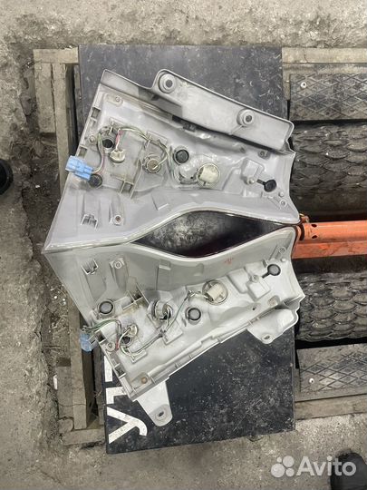 Задний фонарь toyota land cruiser prado 150 2012