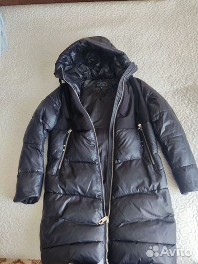 Зимняя женская куртка 44