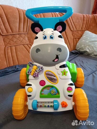 Машинка каталка толокар с ручкой