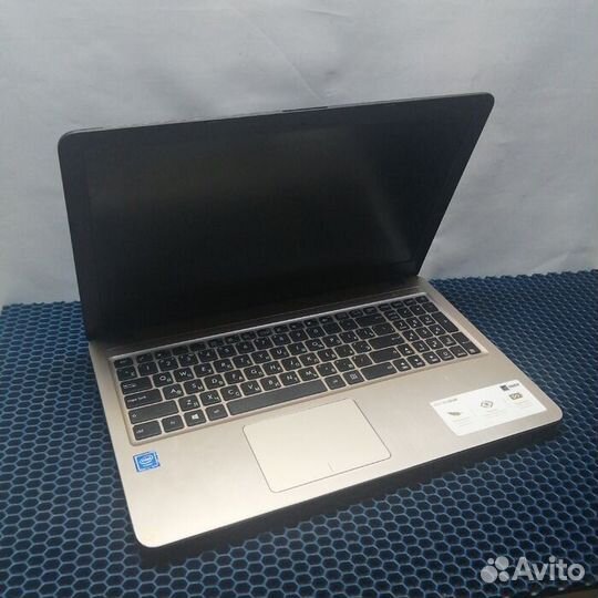 Ноутбук Asus VivoBook 15 X540NA 4/500GB Золотой