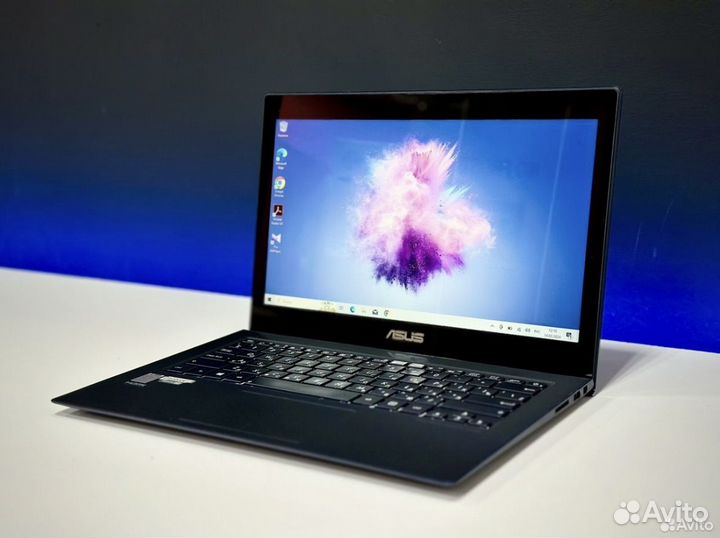 Asus Сенсор 2K IPS Core i5 8G озу SSD Металл