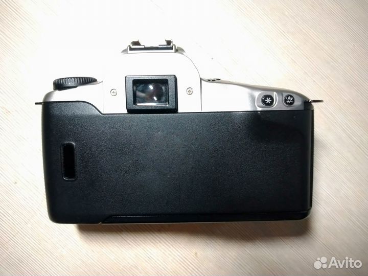 Пленочный фотоаппарат Canon EOS 3000N + комплект