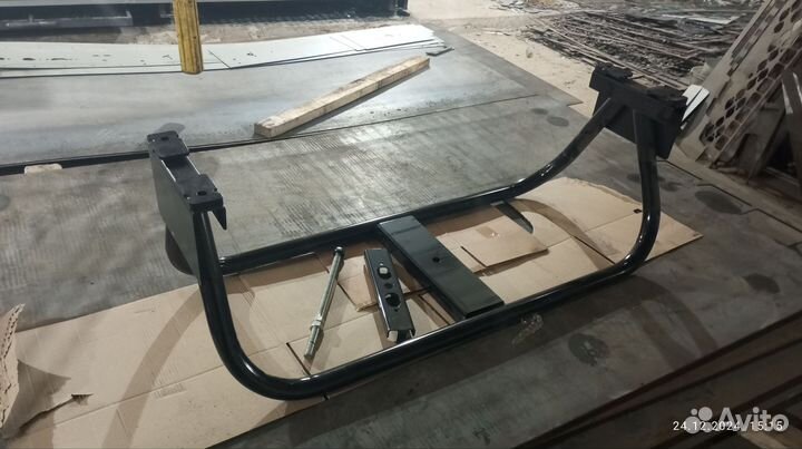 Корзина запасного колеса на полуприцеп