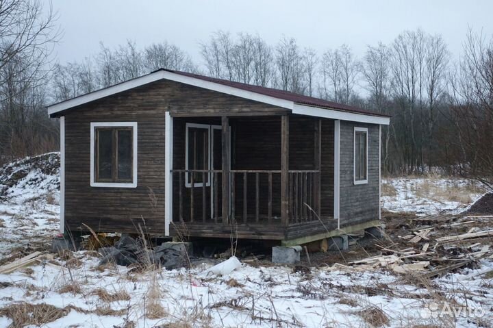 Летний дачный домик 4.6х5.8м. из бытовок