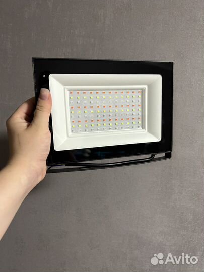 Прожектор RGB для визажистов/рилс/видео