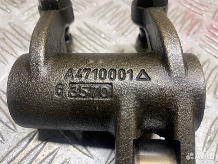 Коромысло клапанов Mercedes Actros MP4 2018