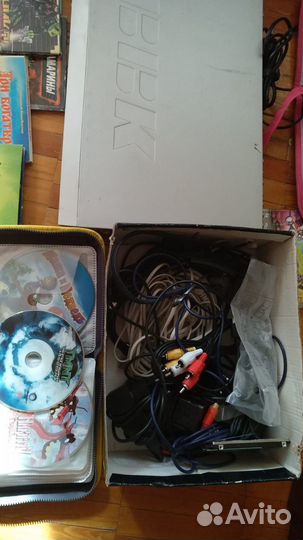 DVD плеер BBK dv961s с дисками